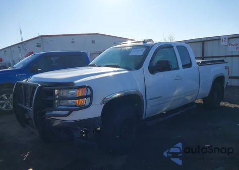 2008 GMC Sierra 1500 Slt z USA, uszkodzony, nr VIN 1GTEK19038Z141743